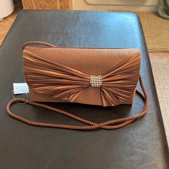 Jacqueline Ferrer Bronze Clutch - Picture 2 of 7